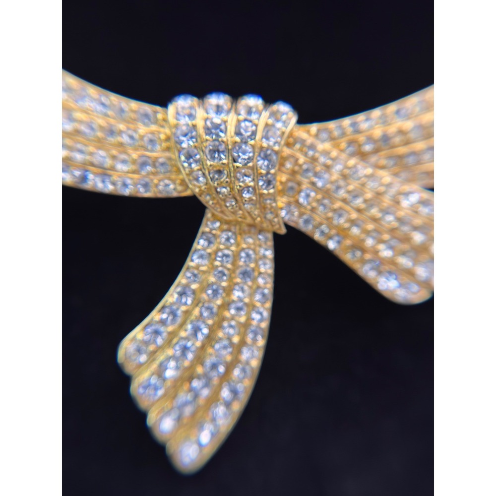Monet Vintage Gold Tone Omega Pave Rhinestone Bow Collar 80s Statement Necklace - Picture 5 of 13
